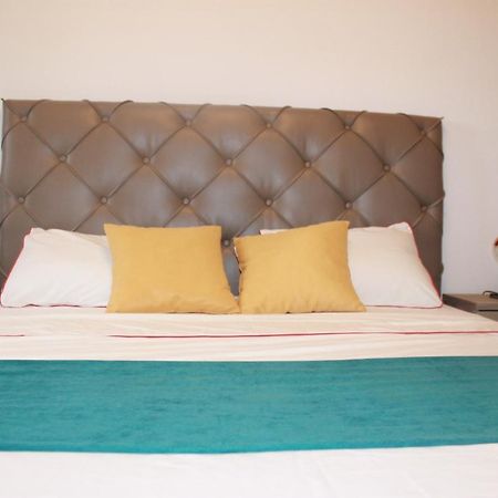 STUDIO TURQUOISE Victoria Bucarest Extérieur photo